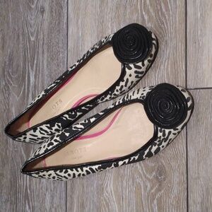 Talbots womens black and white animal print fabric flats. Size 7.5